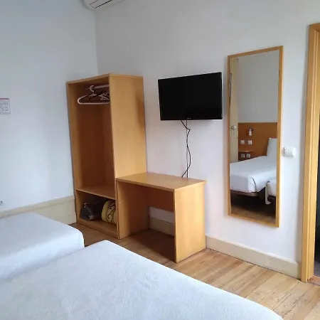 インテルナシオナル 3*