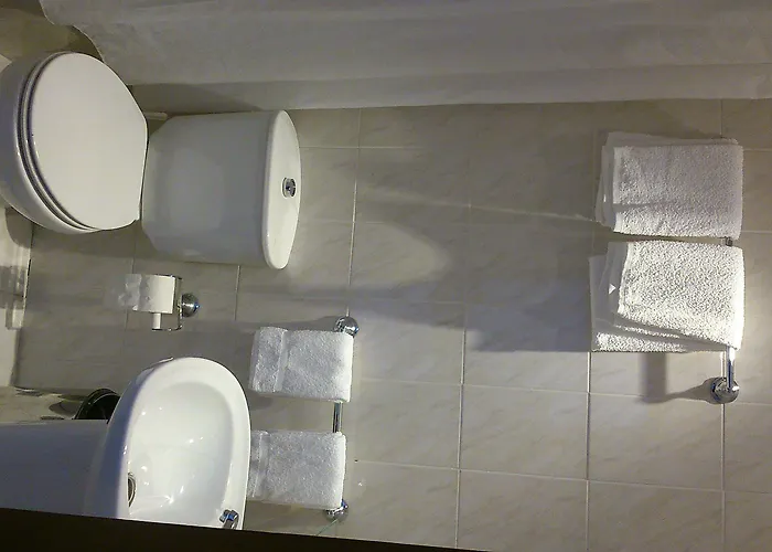 ゲストハウス インテルナシオナル 3*